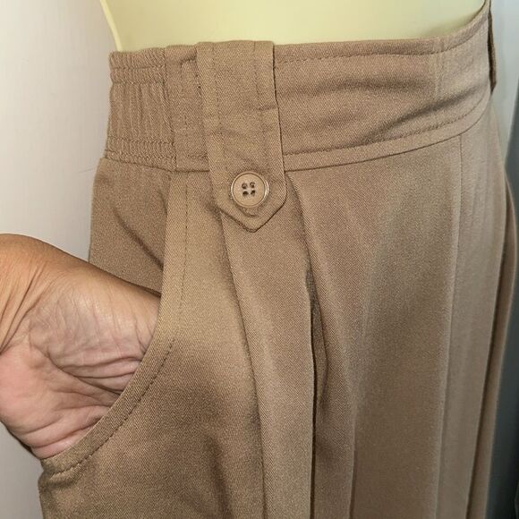 Vintage 70s JG Collection By Joyce High-Waisted Tan/Khaki Wide-Leg Culotte Pants - Picture 5 of 9
